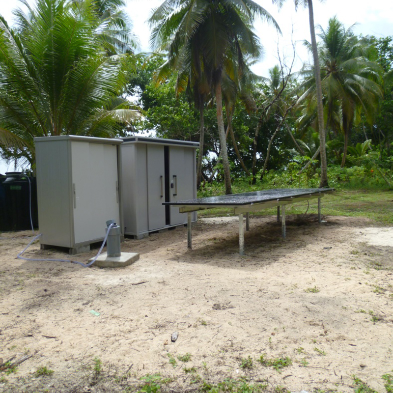 逆浸透膜浄水装置・太陽光発電自動充放電装置